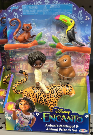 Encanto. Antonio madrigal y sus animales