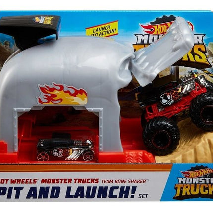 HOT WHEELS. MONSTER TRUCK GARAGE LAUNCHER