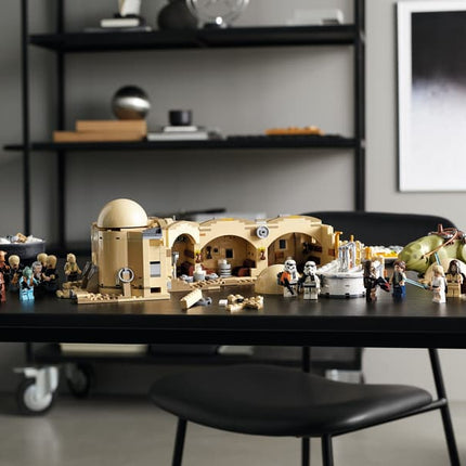 STAR WARS. MOS EISLEY CANTINA  (COL)