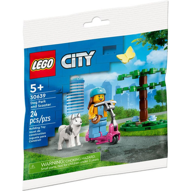 BAG. CITY DOG PARK AND SCOOTER