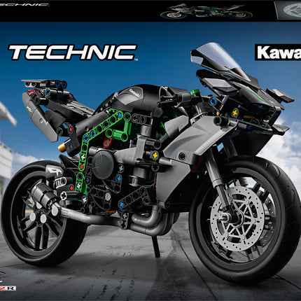 TECHNIC. KAWASAKI NINJA H2R MOTORCYCLE