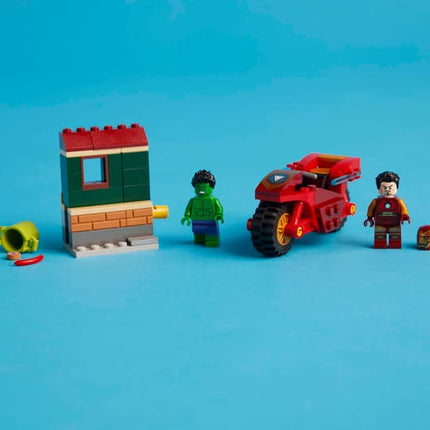 MARVEL. IRON MAN WITH BIKE AND THE HULK +4