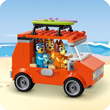 Bluey Bluey's beach & family car