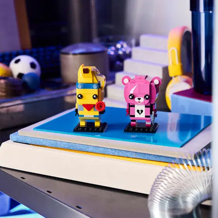FORTNITE. BRICK HEADZ. CUDDLE ADVENTURE PEELY