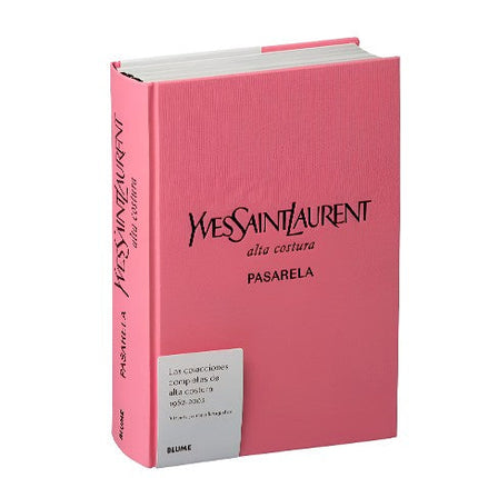 Yves Saint Laurent. Pasarela